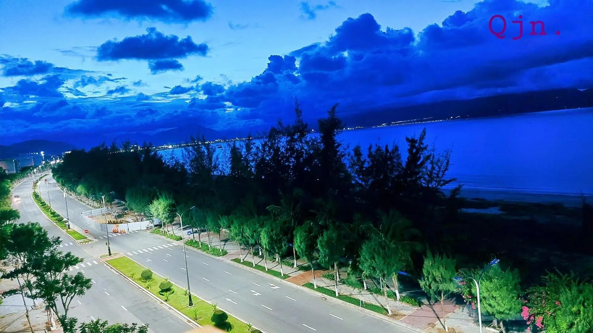 Apartamento Tan Hoang Long Hotel Dn By - Bay Luxury Da Nang Vietname